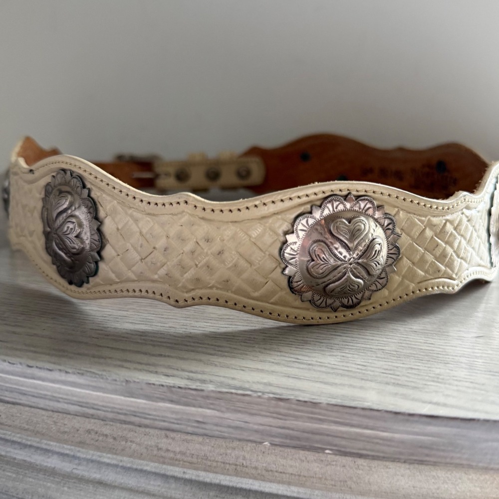 Vtg Silver Creek Western Concho Belt Cream Genuine Leather Boho Cowgirl USA - Picture 2 of 11